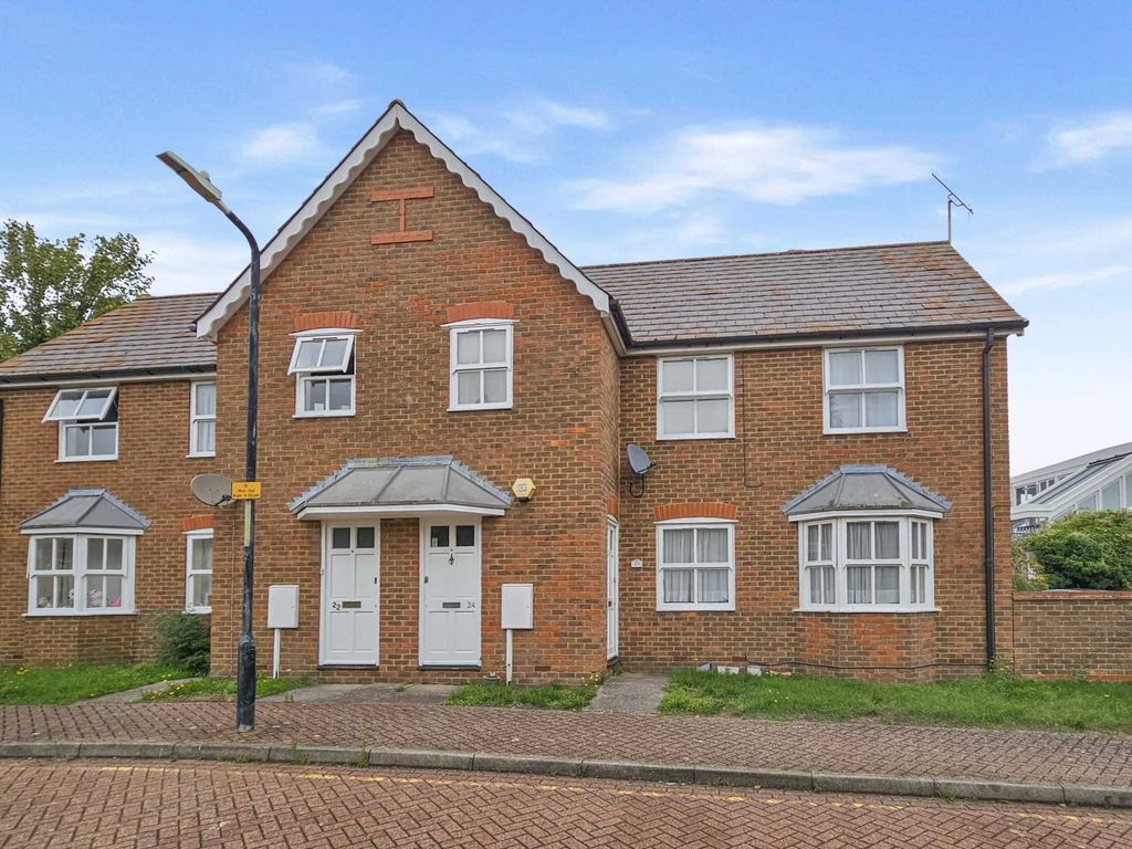 1 bed flat for sale in Gordon Road, Canterbury CT1, £169,995