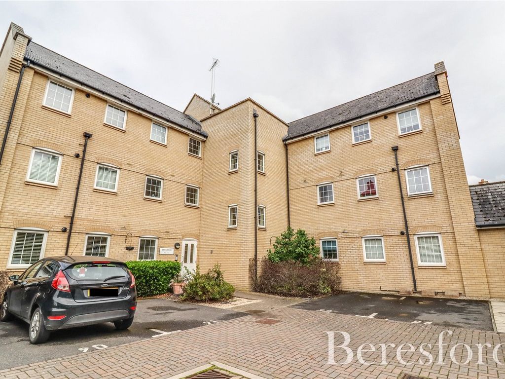 2 bed flat for sale in Nowell Close, Braintree CM7, £200,000