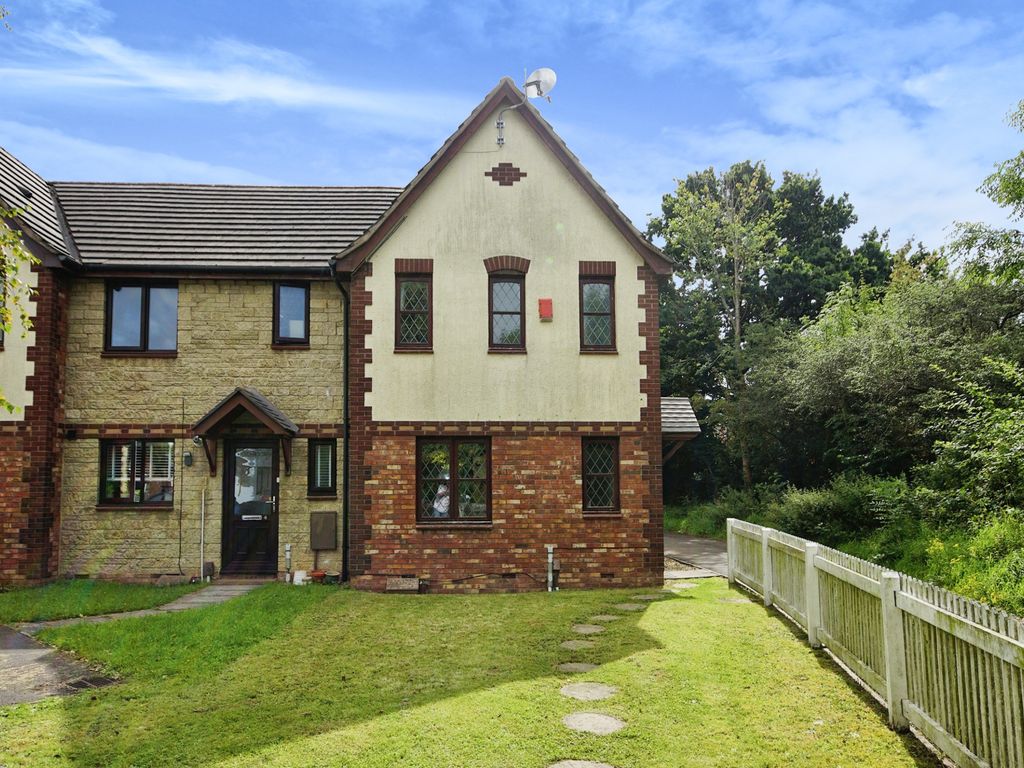 3 bed end terrace house for sale in Westons Hill Drive, Emersons Green, Bristol BS16, £335,000