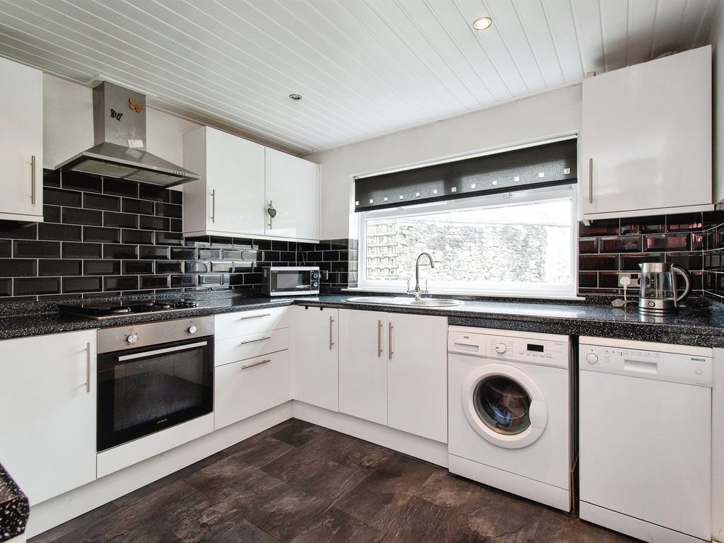 3 bed end terrace house for sale in Ynysymaerdy Road, Briton Ferry, Neath SA11, £150,000