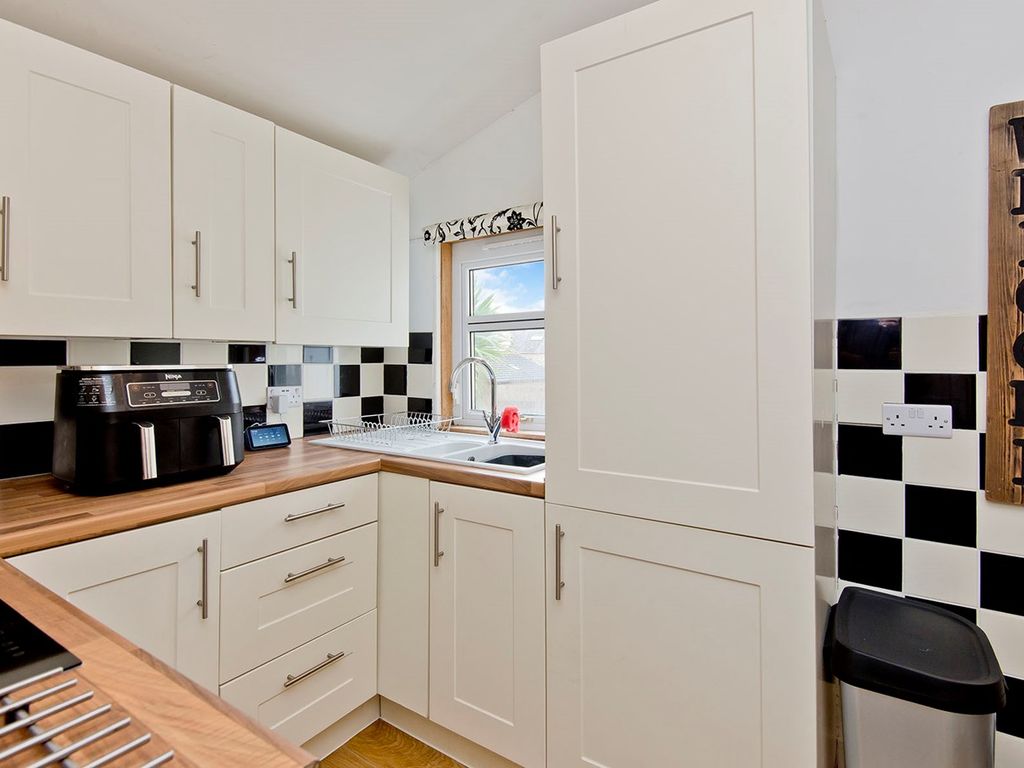 3 bed flat for sale in Burnside Terrace, Anstruther KY10, £215,000