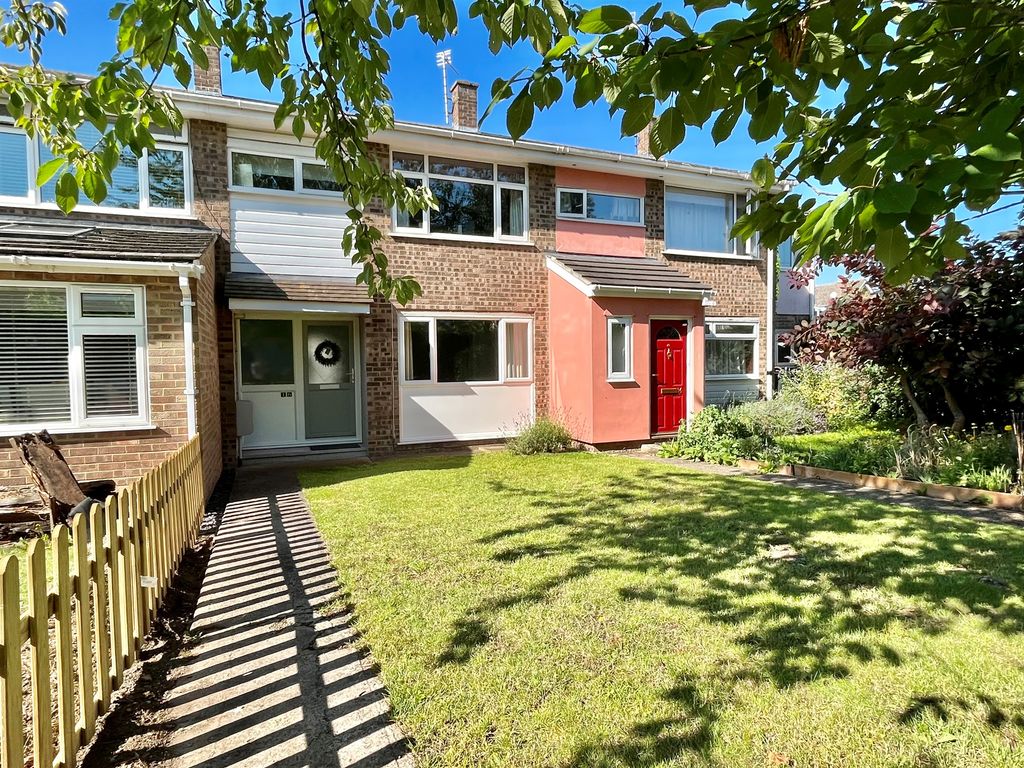 3 bed terraced house for sale in The Grove, Linton, Cambridge CB21, £325,000