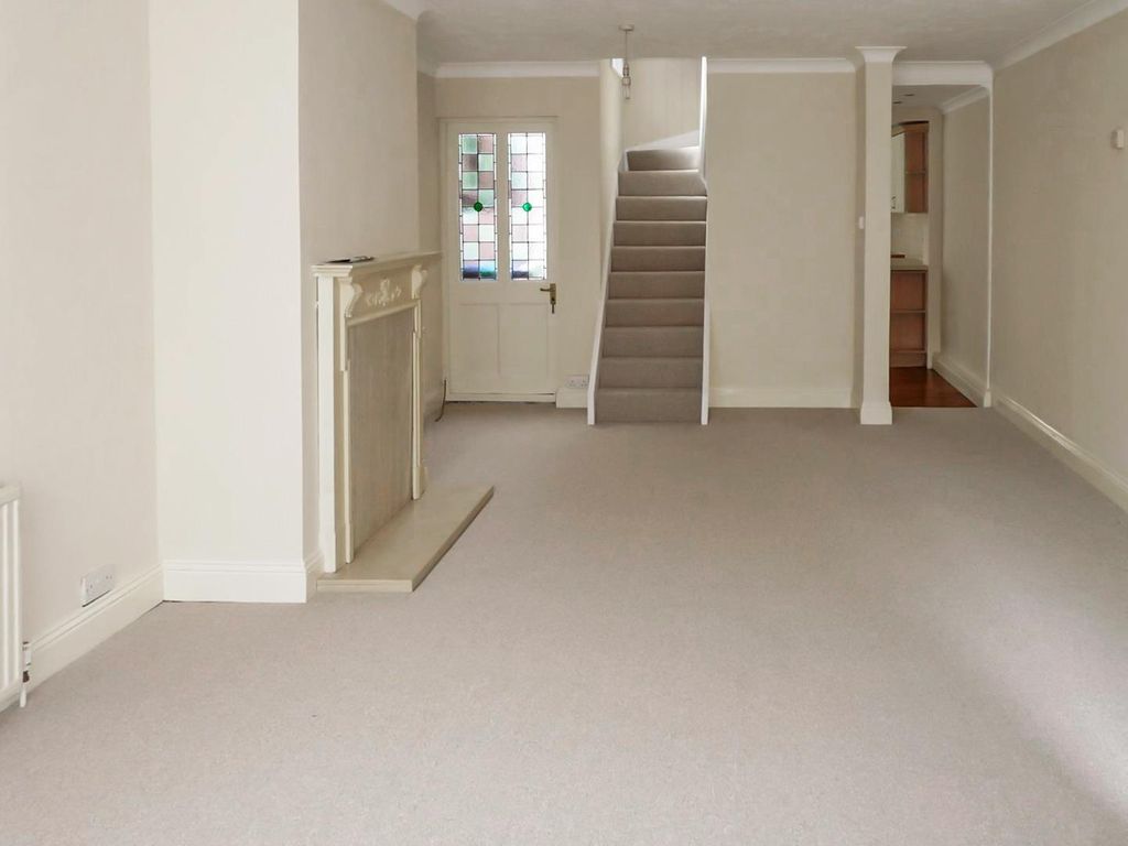3 bed terraced house for sale in Linden Road, Littlehampton BN17, £275,000