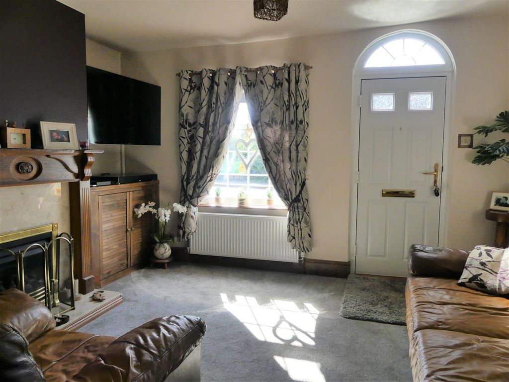 2 bed end terrace house for sale in Pratchetts Row, Nantwich, Cheshire CW5, £169,950