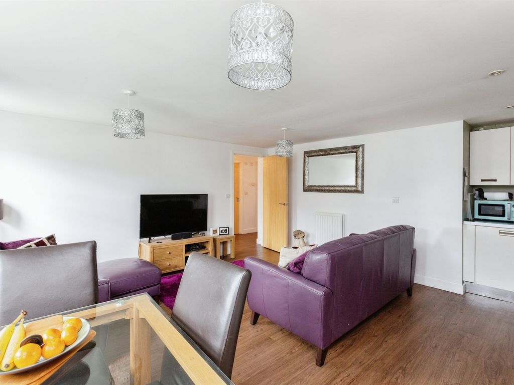 2 bed flat for sale in Hopcrofts Meadow, Redhouse Park, Milton Keynes MK14, £230,000