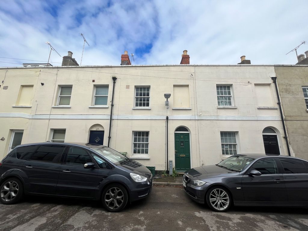 2 bed terraced house for sale in Chapel Street, Cheltenham GL50, £225,000