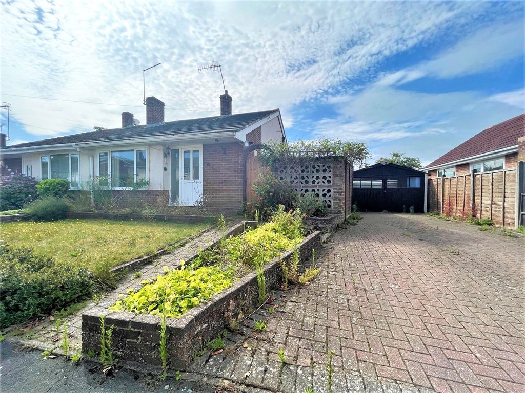 2 bed bungalow for sale in Canterbury Road, Ash, Surrey GU12, £325,000