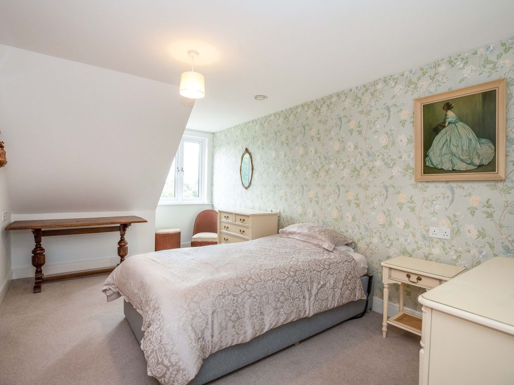 1 bed flat for sale in Salmon Court, Stratford Road, Wellesbourne, Warwickshire CV35, £170,000