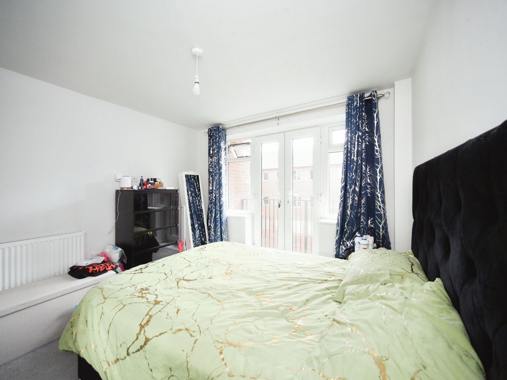 1 bed flat for sale in John Street, Luton, Bedfordshire LU1, £175,000