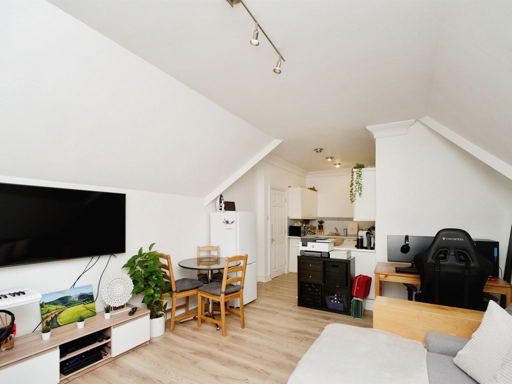 1 bed flat for sale in Tower Gate, Preston, Brighton BN1, £230,000