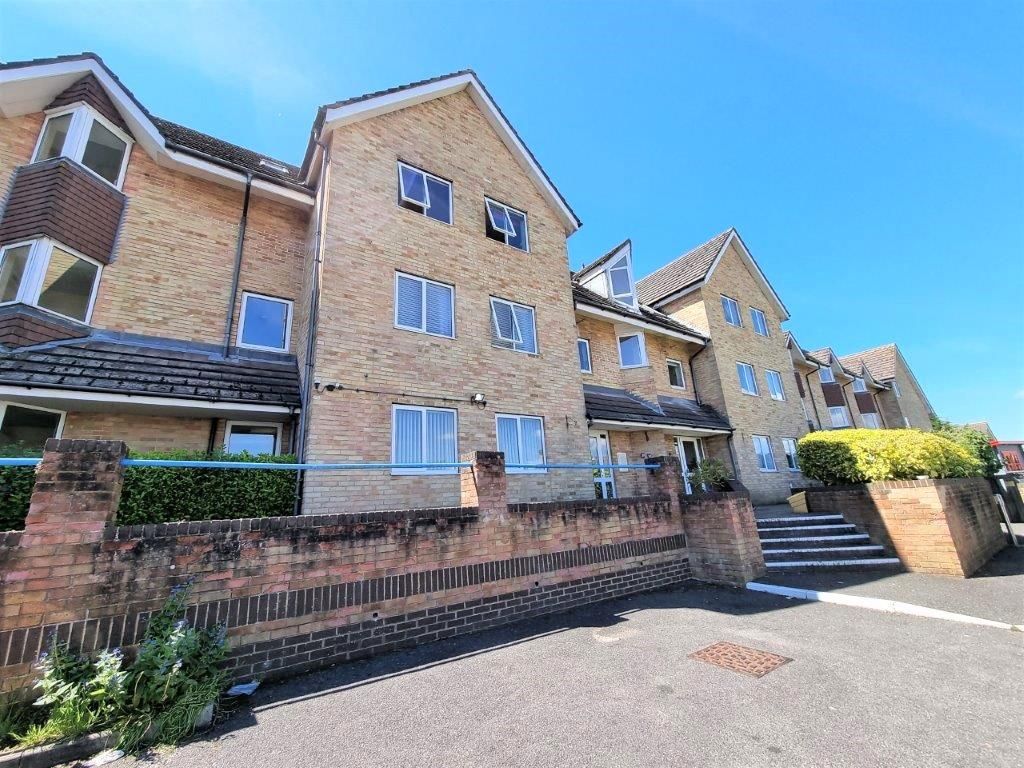 1 bed flat for sale in Sunnyhill Road, Parkstone, Poole BH12, £90,000