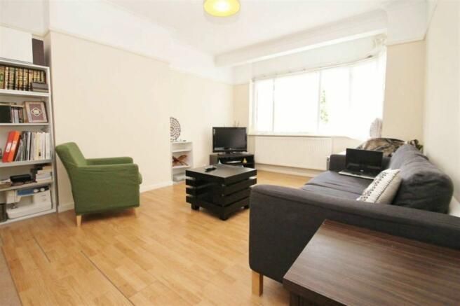 2 bed flat for sale in Alexandra Avenue, Harrow HA2, £317,500