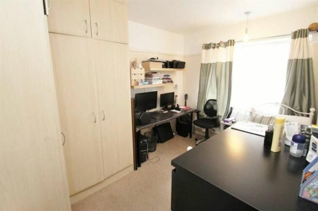 2 bed flat for sale in Alexandra Avenue, Harrow HA2, £317,500