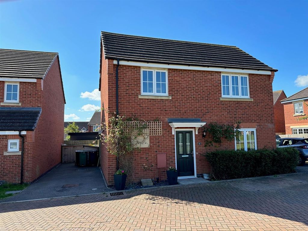 3 bed detached house for sale in Aurora Way, Cardea, Peterborough PE2, £260,000