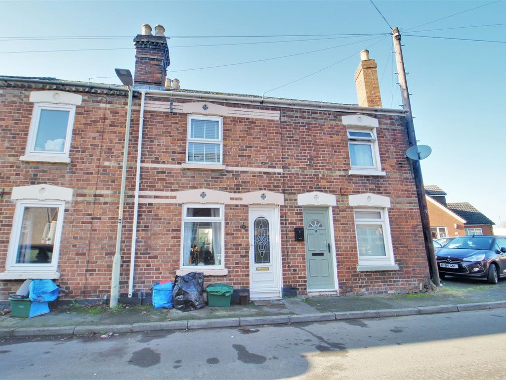 2 bed terraced house for sale in Westend Parade, Gloucester GL1, £155,000