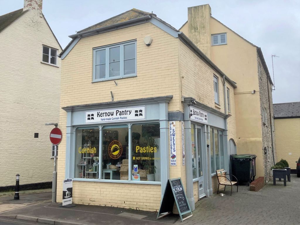 Retail premises for sale in Bridport, Dorset DT6, £29,995