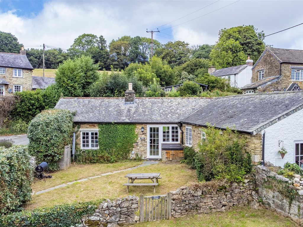 2 bed cottage for sale in Duloe, Liskeard PL14, £280,000