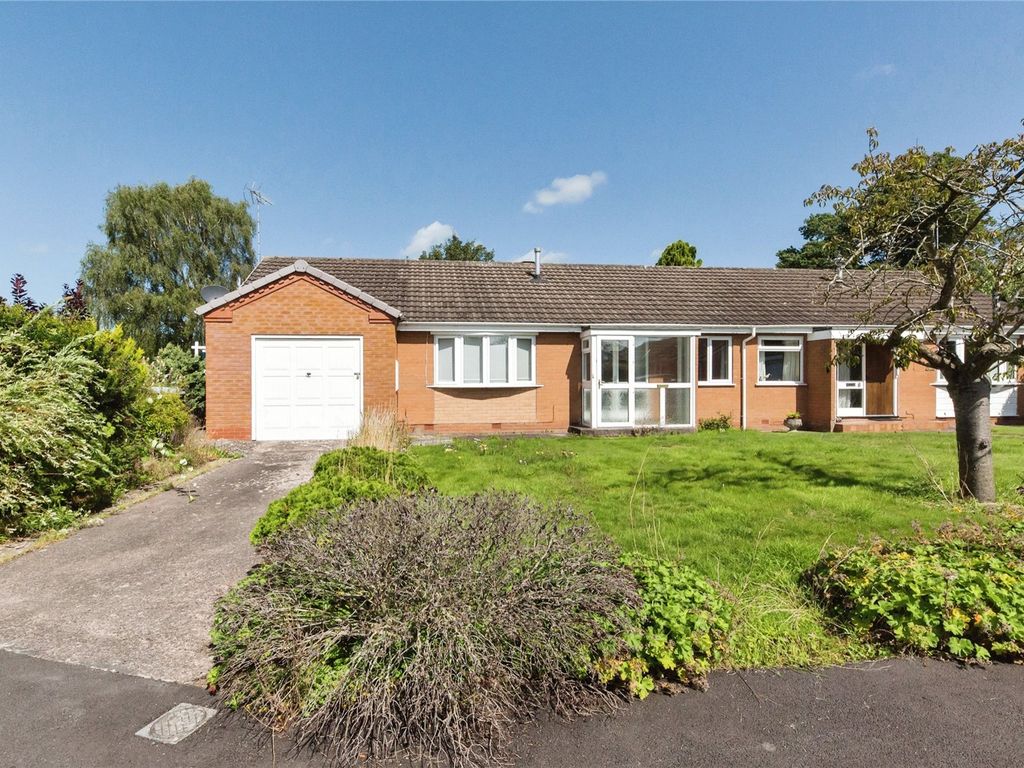 3 bed bungalow for sale in Cheyne Walk, Nantwich, Cheshire CW5, £245,000