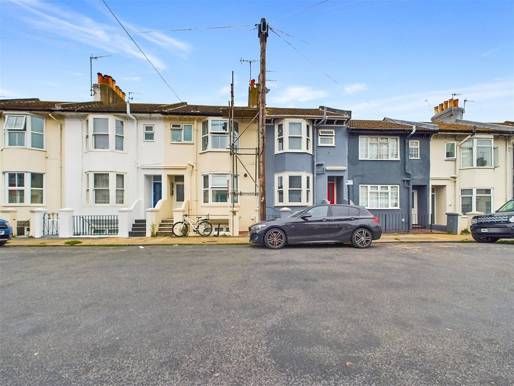 1 bed flat for sale in Shirley Street, Hove, East Sussex BN3, £210,000