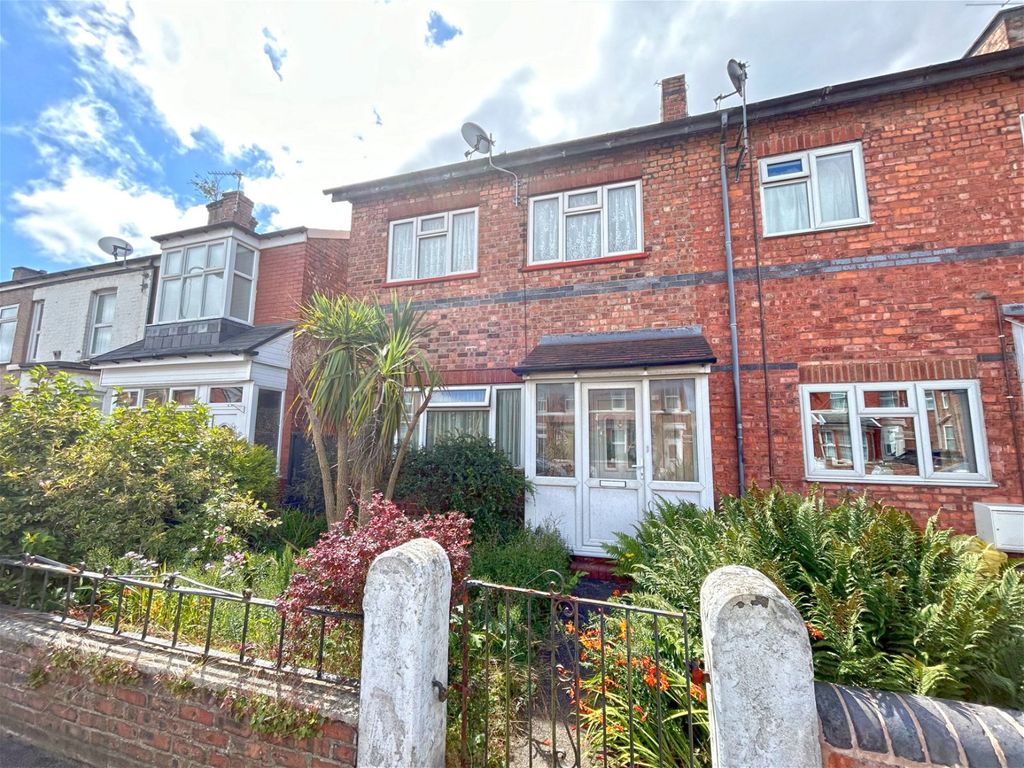 3 bed end terrace house for sale in Hart Street, Southport PR8, £150,000