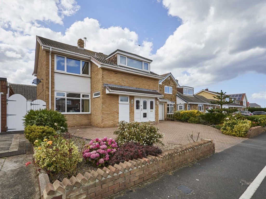 4 bed detached house for sale in Coast Road, Marske By The Sea TS11, £323,000