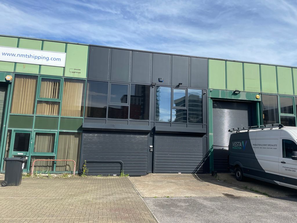 Warehouse for sale in 22 City Commerce Centre, Southampton SO14, £325,000