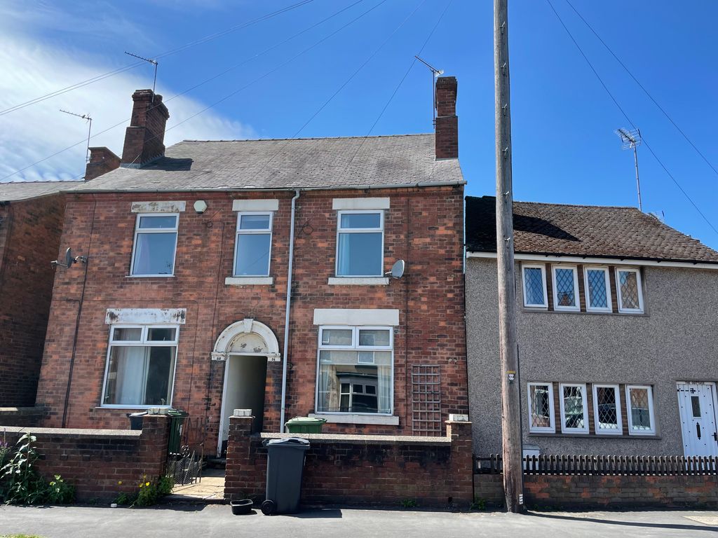 3 bed semi-detached house for sale in Derby Road, Alfreton DE55, £110,000