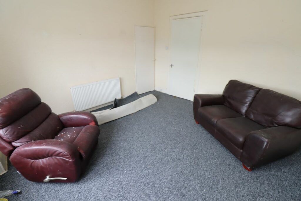 1 bed flat for sale in 8D Park Road, Ardrossan KA22, £30,000