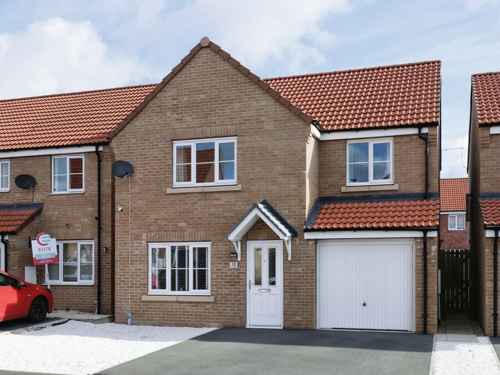 4 bed detached house for sale in Avalon Gardens, Doncaster DN11, £260,000