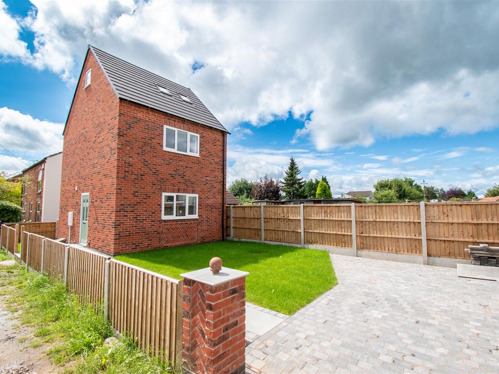 2 bed detached house for sale in Coupe Street, Ripley DE5, £185,000