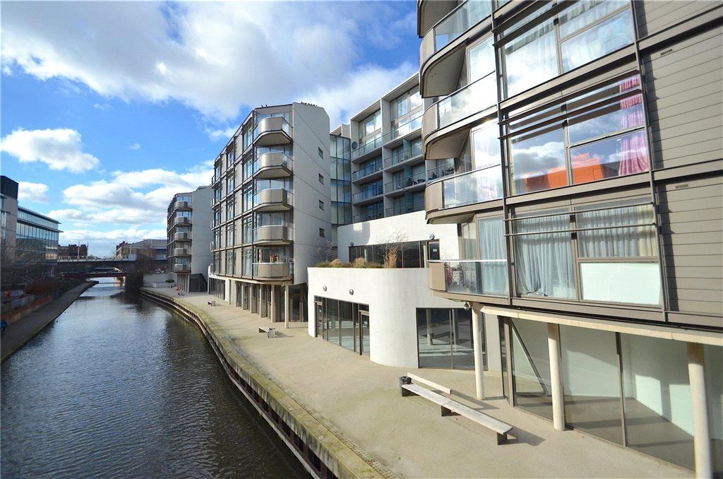 1 bed flat for sale in Canal Street, Nottingham, Nottinghamshire NG1, £110,000