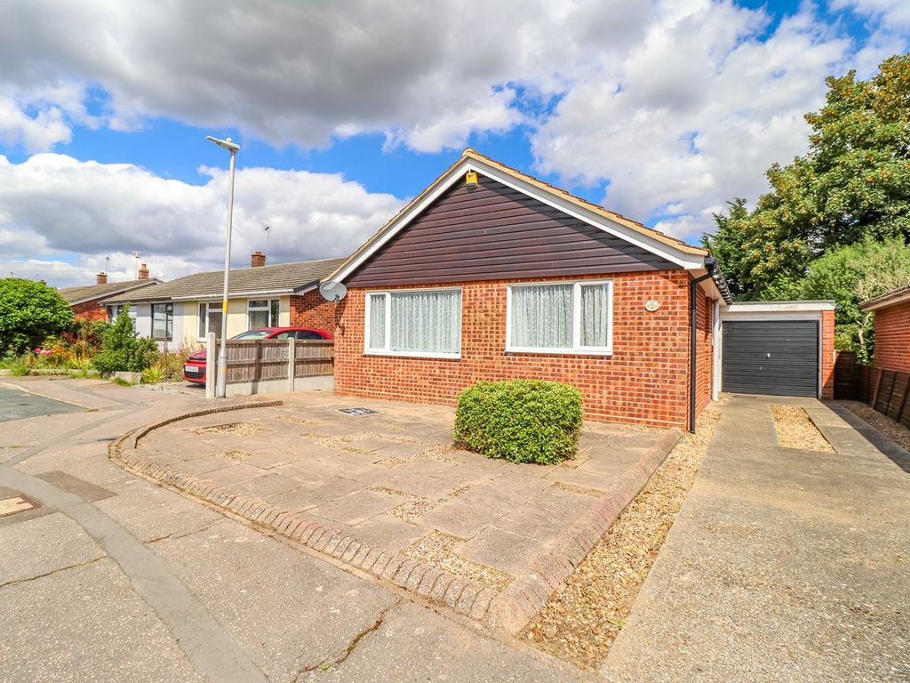 2 bed detached bungalow for sale in Paddock Way, Wivenhoe, Colchester CO7, £335,000