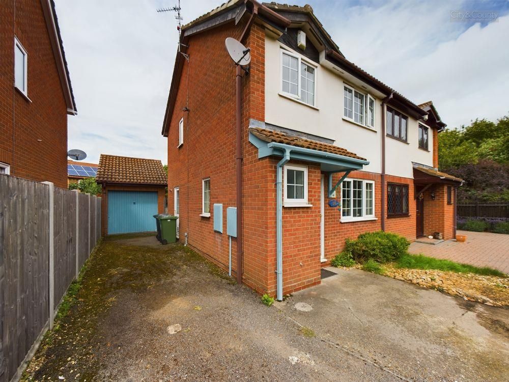 3 bed semi-detached house for sale in Temple Grange, Werrington, Peterborough PE4, £230,000