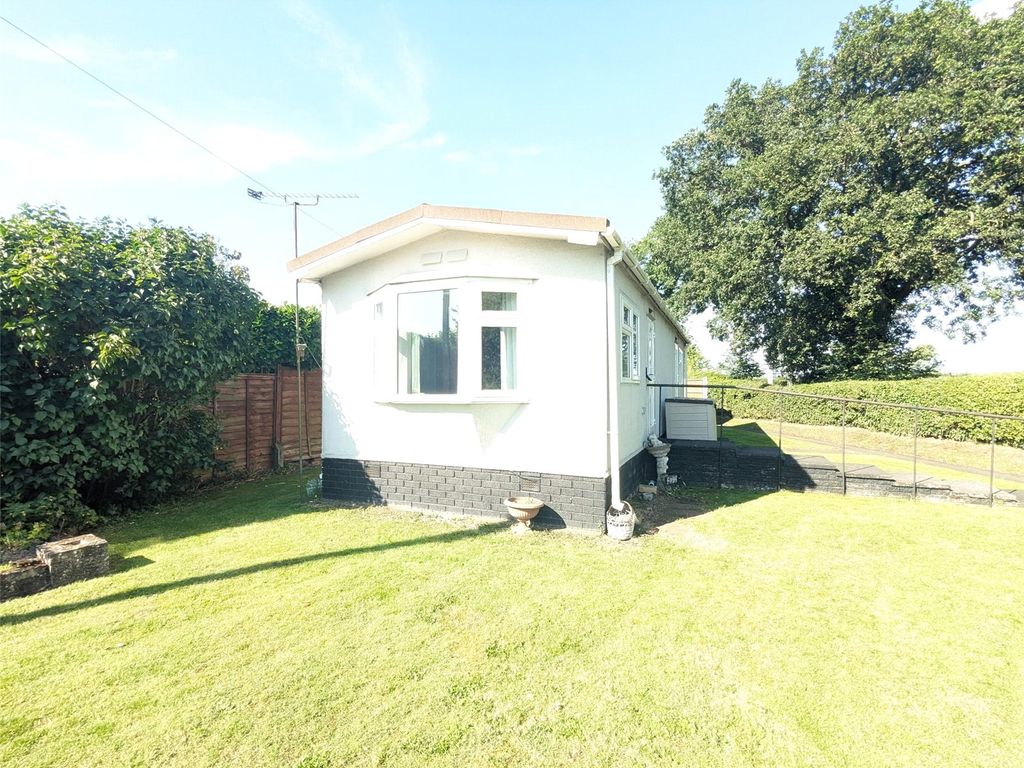 1 bed detached house for sale in Brewood Road, Coven, Wolverhampton, Staffordshire WV9, £64,995