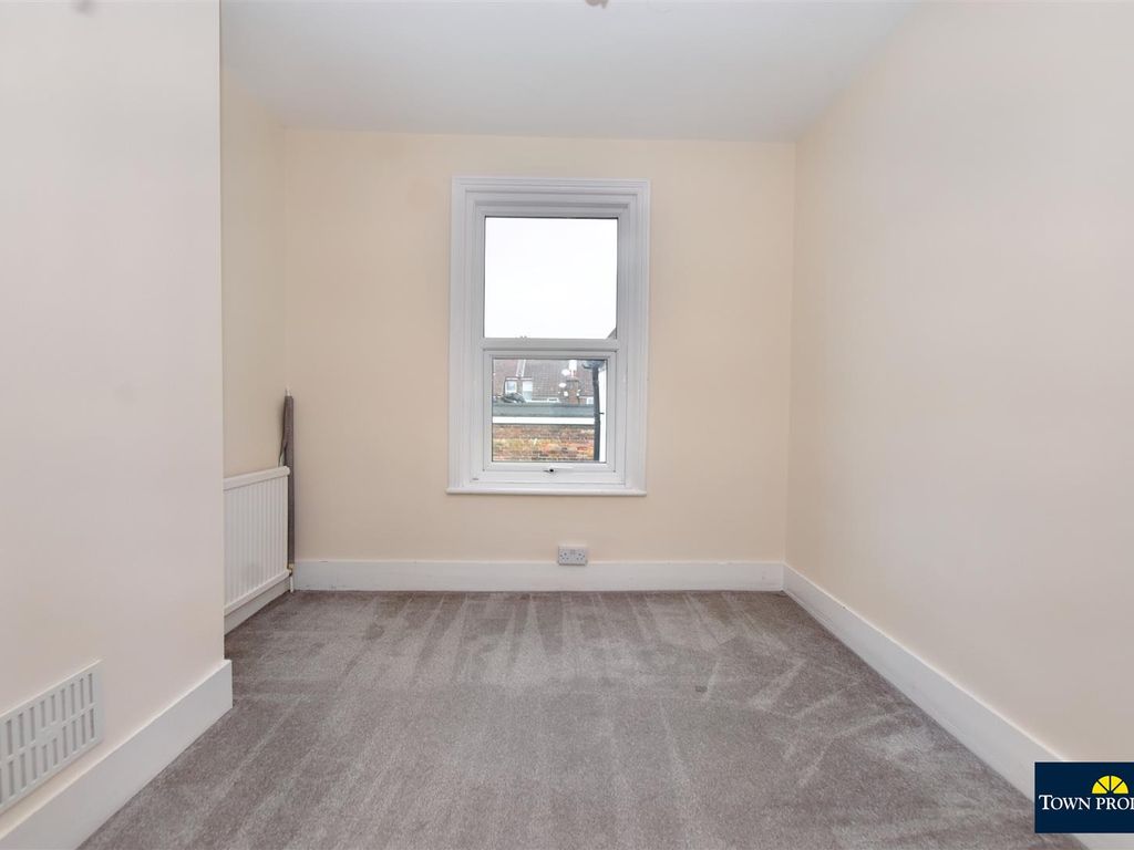 2 bed terraced house for sale in Beltring Road, Eastbourne BN22, £245,000