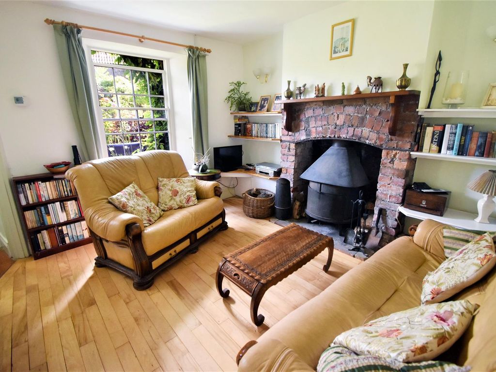 2 bed cottage for sale in New Road, Pill, Bristol BS20, £325,000