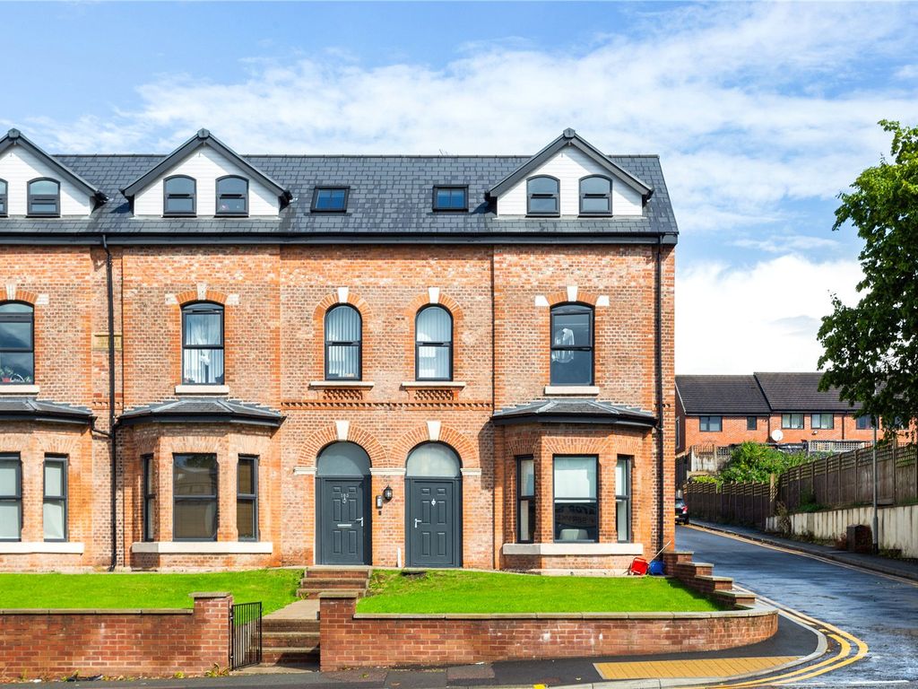 2 bed flat for sale in Great Cheetham Street West, Salford, Greater Manchester M7, £245,000