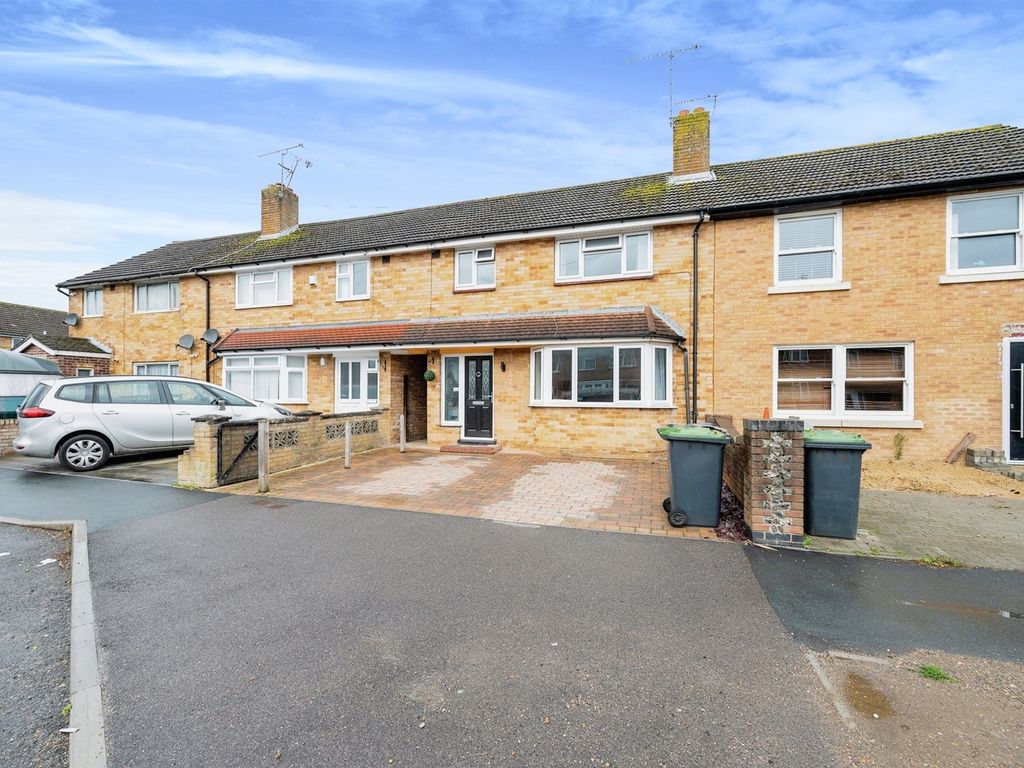 3 bed terraced house for sale in Parkhouse Farm Way, Havant PO9, £280,000
