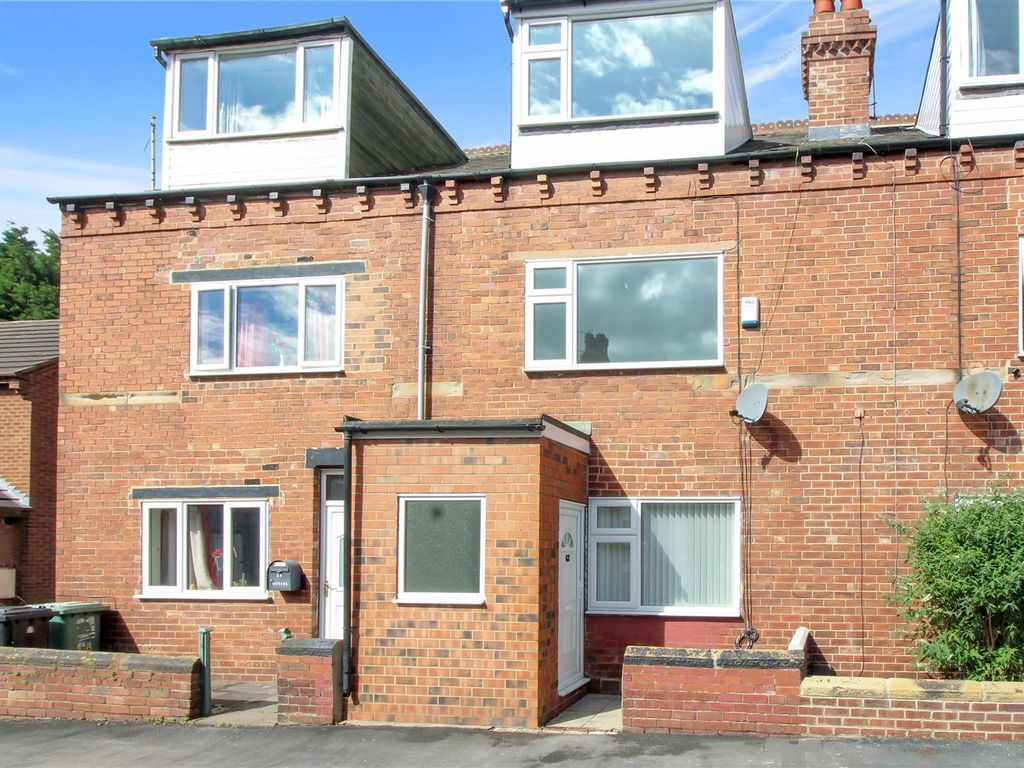 4 bed terraced house for sale in Strawberry Avenue, Garforth, Leeds LS25, £225,000