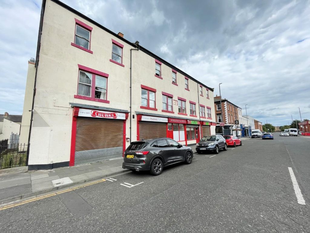 1 bed flat for sale in Tower Chambers, Tower Street, Hartlepool TS24, £8,000