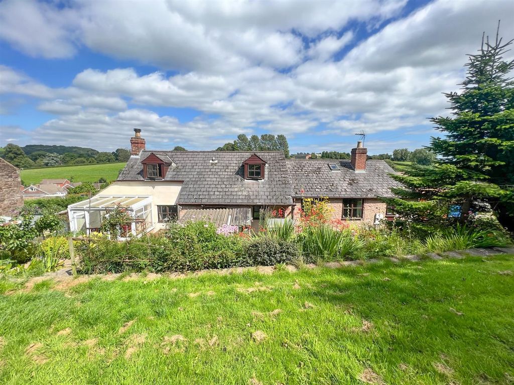 2 bed cottage for sale in Plump Hill, Mitcheldean GL17, £300,000