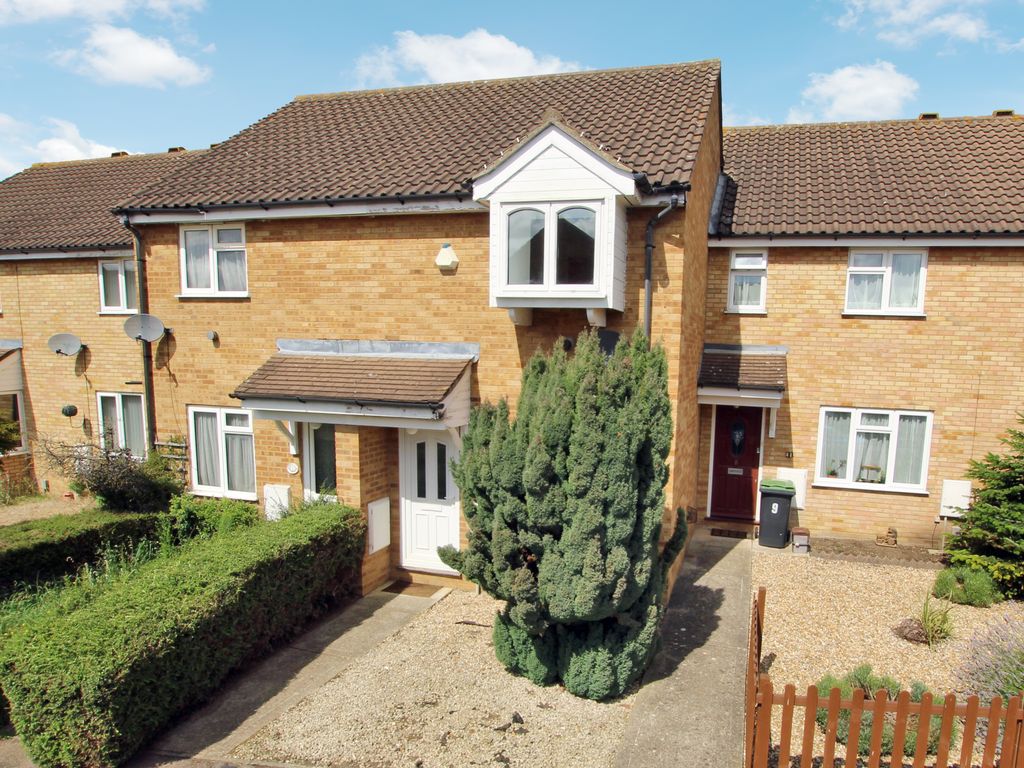 2 bed terraced house for sale in Lichfield, Biggleswade SG18, £259,950