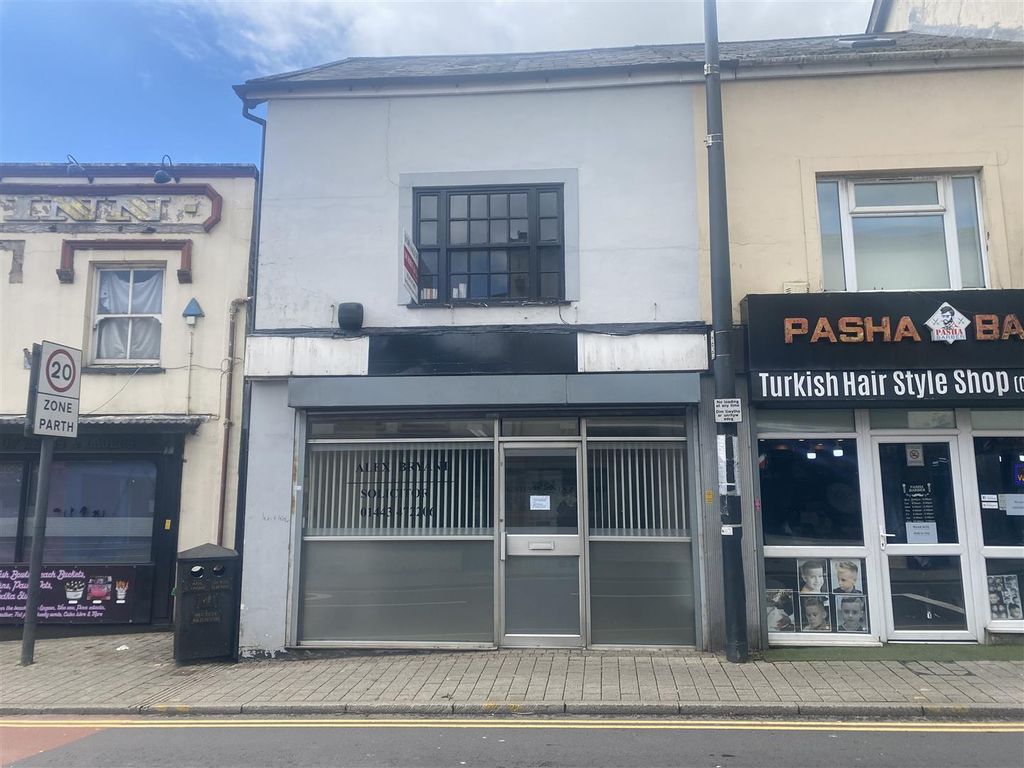 Property for sale in Oxford Street, Mountain Ash CF45, £90,000