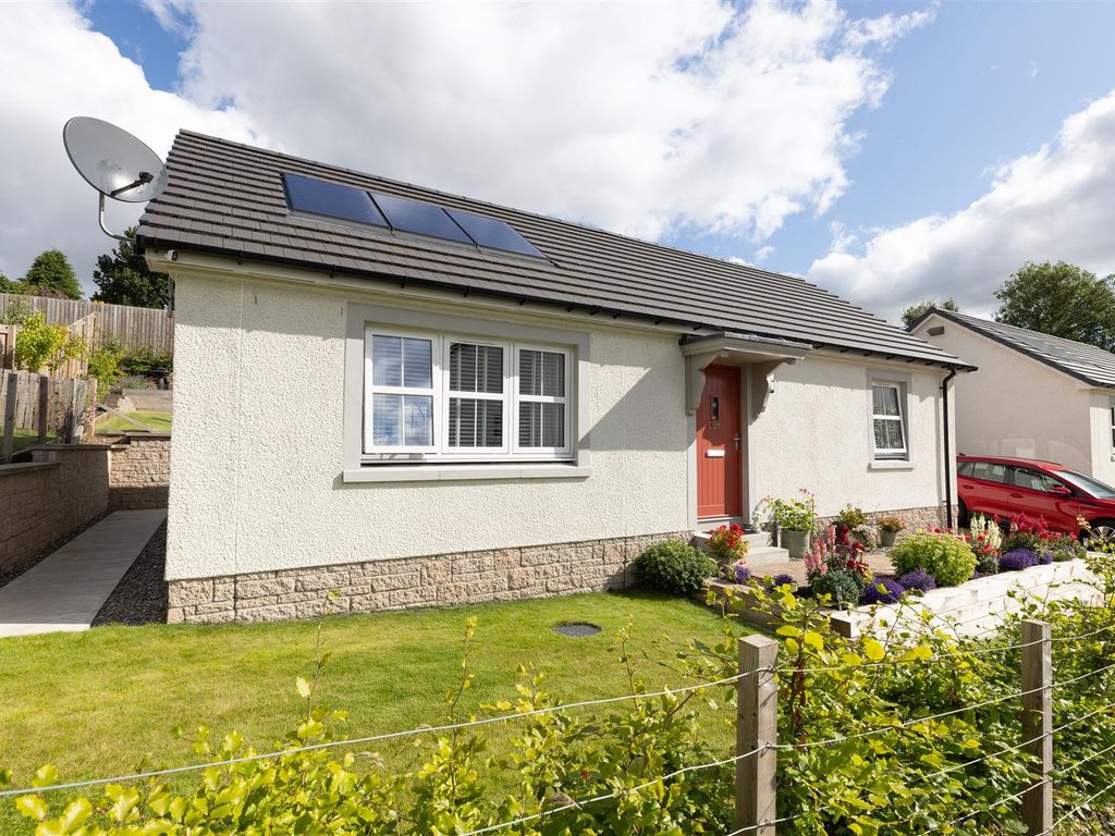 2 bed detached bungalow for sale in Berwick Brae, Perth PH2, £253,950