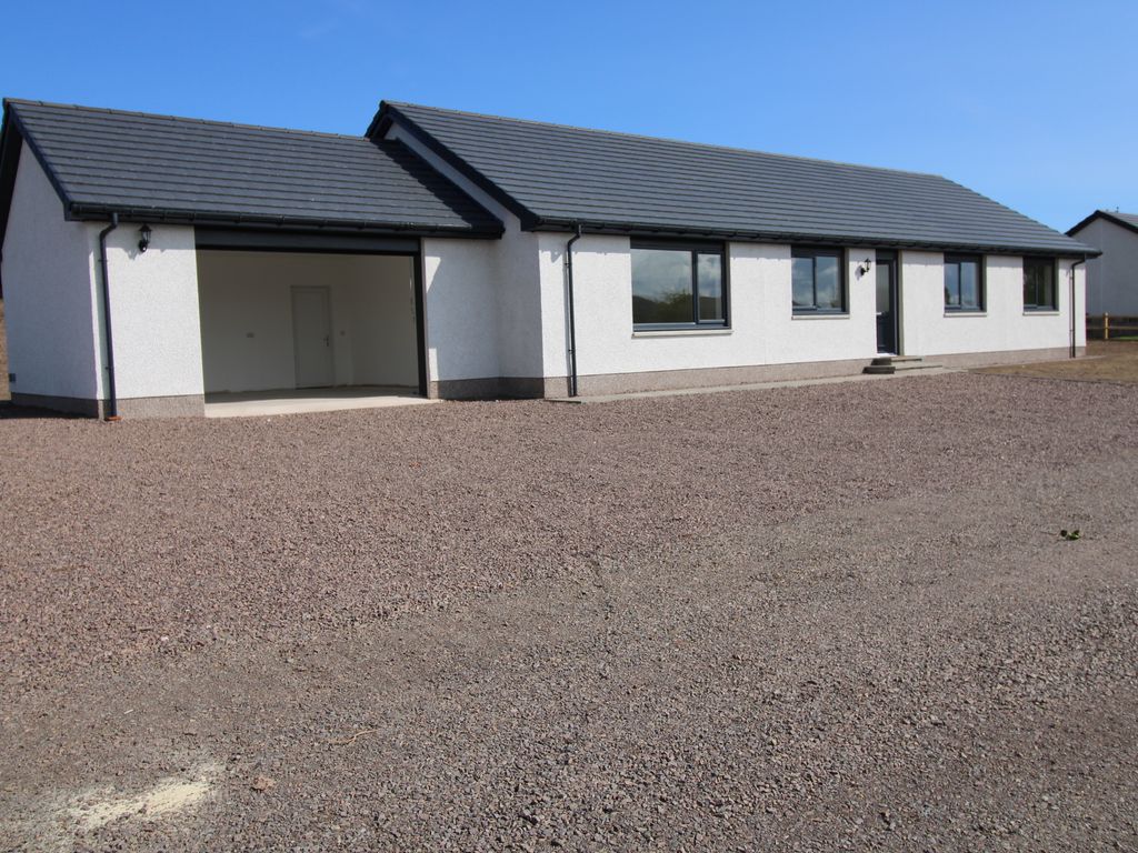 4 bed detached bungalow for sale in Knockbreck Road, Tain IV19, £335,000