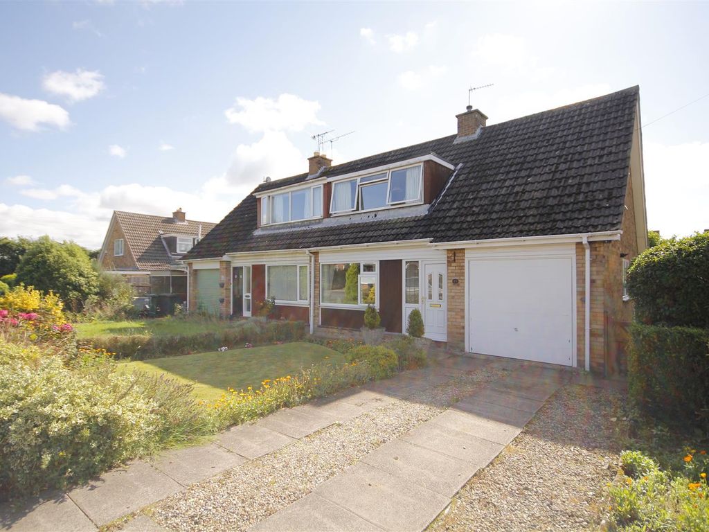 3 bed semi-detached bungalow for sale in Spring Bank Avenue, Dunnington, York YO19, £269,500