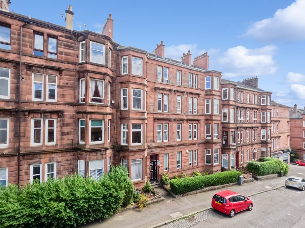 1 bed flat for sale in Thornwood Avenue, Thornwood, Glasgow G11, £119,000