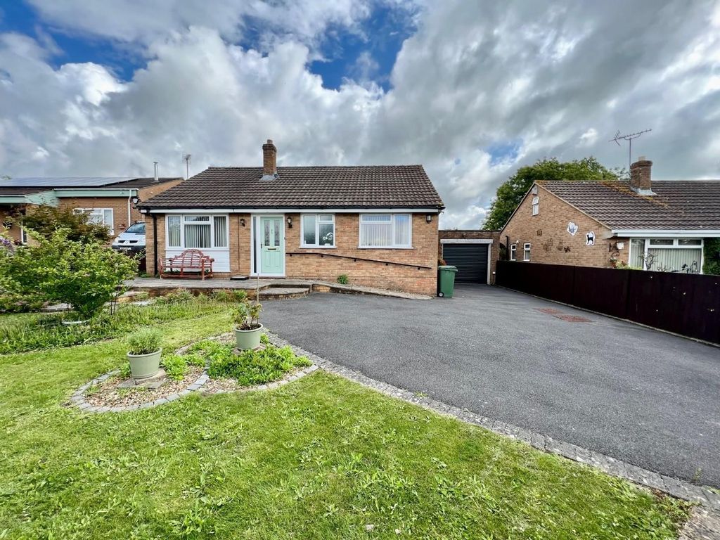 2 bed detached bungalow for sale in Bevans Hill, Lynch Road, Berkeley GL13, £335,000