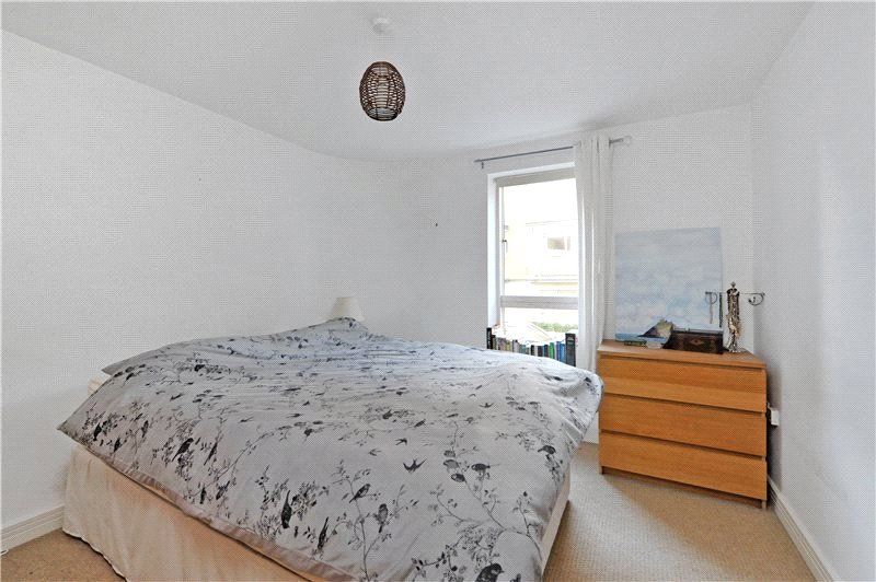 1 bed flat for sale in North Contemporis, 20 Merchants Road, Bristol BS8, £295,000