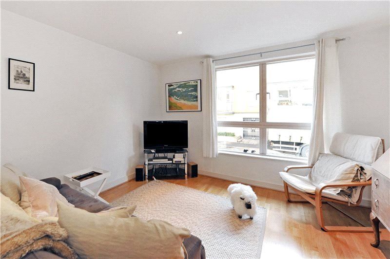 1 bed flat for sale in North Contemporis, 20 Merchants Road, Bristol BS8, £295,000